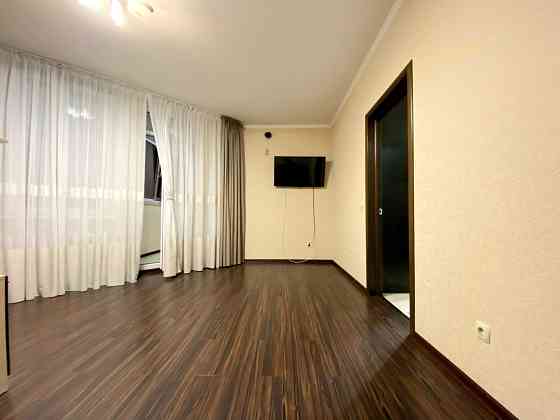 Пчілки 2а, Позняки, 1 кімнатна 50м2 біля Ашану Киев