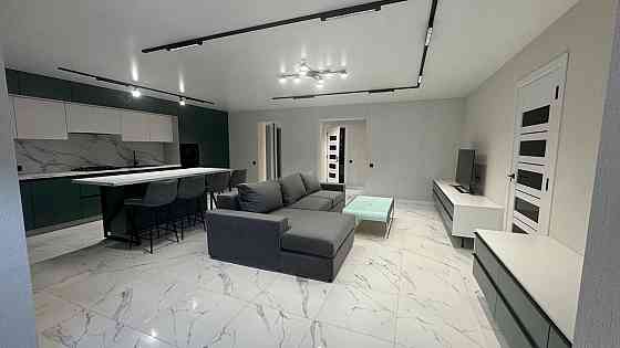 Продаж великої 2к квартири з кухнею-студією в центрі ,вул.Вагилевича Ивано-Франковск