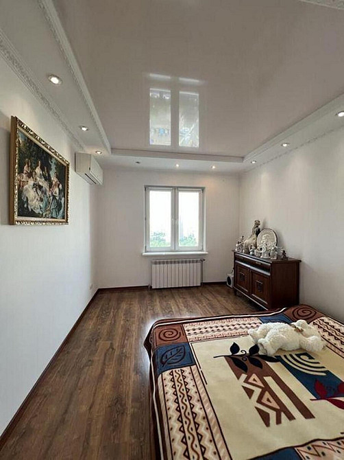 Простора 3-к квартира вул. Урлівська 30 Киев - изображение 7