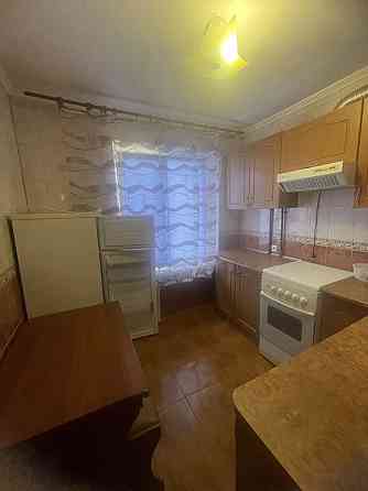 Продам. 1 ком , Половки 