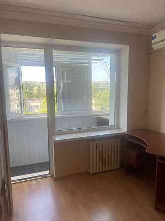 Продам. 1 ком , Половки 