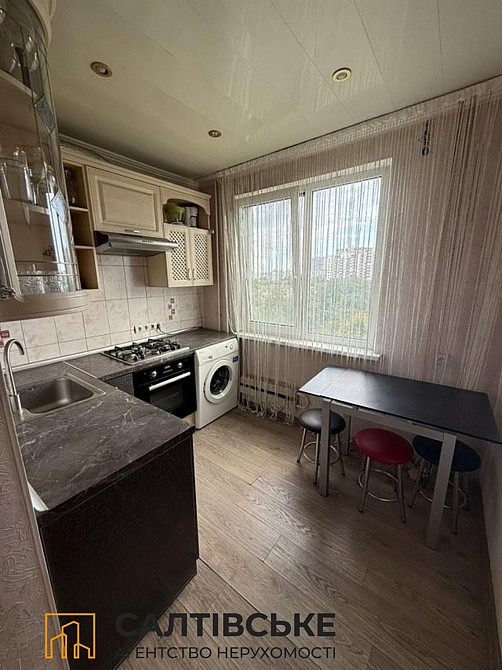 ИП-8825 Продам 4к квартиру на Салтовке  ТРК Украина 604 м/р Харьков - изображение 1