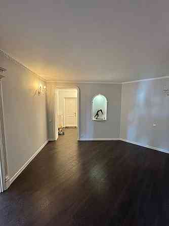 Ексклюзивна 4-к квартира вул. Драгоманова 17 Киев