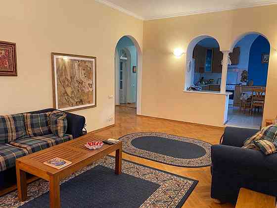 Квартира з двома спальнями біля метро Контрактова пл. Киев