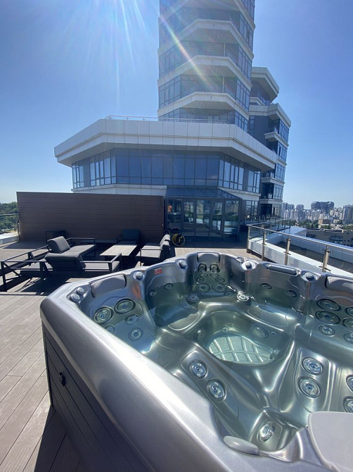 Без комиссии. Аренда 2х этажного пентхауса с джакузи террасой и видом Киев - изображение 1