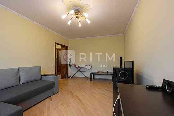 3-к. квартира з індивідуальним опаленням по вул. Й. Сліпого. Львов