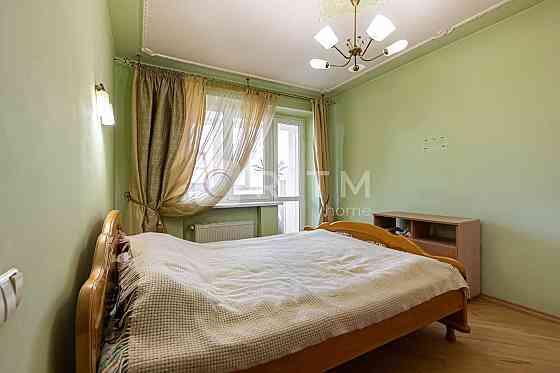 3-к. квартира з індивідуальним опаленням по вул. Й. Сліпого. Львов