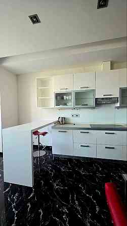 Здам в оренду  квартиру площею 175,5кв.м  пр. Науки, ЖК Класичний Днепр