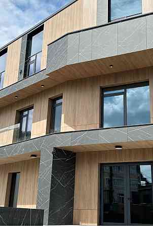 Продаж квартири 237 м2 Ломаківська 55 сучасний клубний будинок Киев