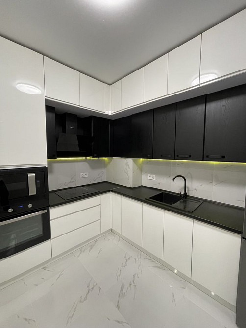 ПРОДАЖ: Класна 2-х VIP новобуд, РІВНЕНСЬКА (5хв доТЦ МАЙДАН,McDonalds) Черновцы - изображение 4