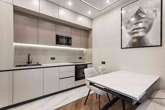 Видовая 2-комнатная с террасой в Кадорр Сити на Краснова Одеса