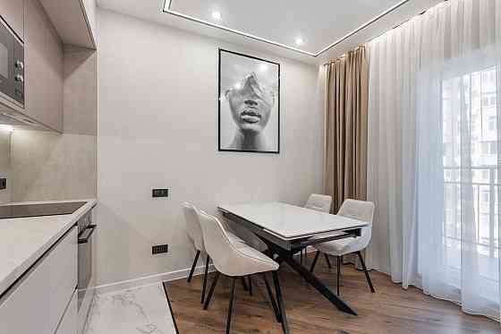 Видовая 2-комнатная с террасой в Кадорр Сити на Краснова Одеса