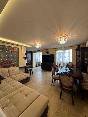 Здам в оренду 3к квартиру по вул Мельника 10 в центрі. Зручний поверх Ивано-Франковск