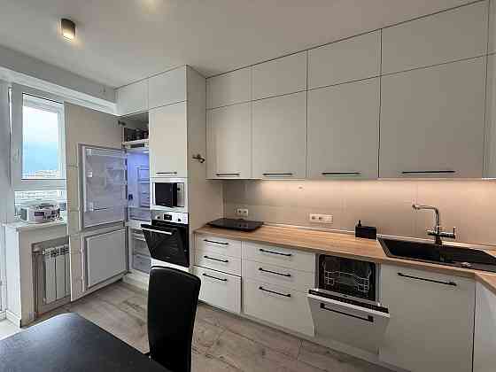 Оренда 2-кімнатної квартири та паркомісця в ЖК Solo Park_Перша здача Киев