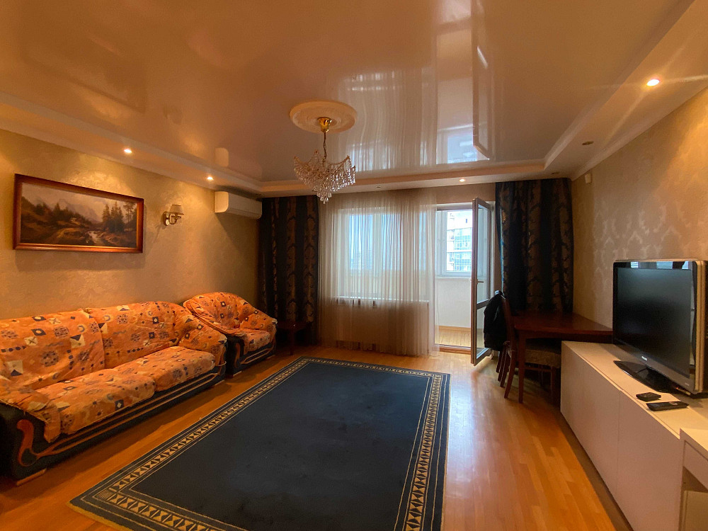 Оренда видова 3 кімнатна квартира Дарницький бульвар 8 Киев - изображение 2