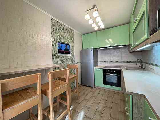 Сдам шикарную 3-квартиру по ул. Рабочая 152/Каверина/Центр/2эт.Кирпич! Днепр