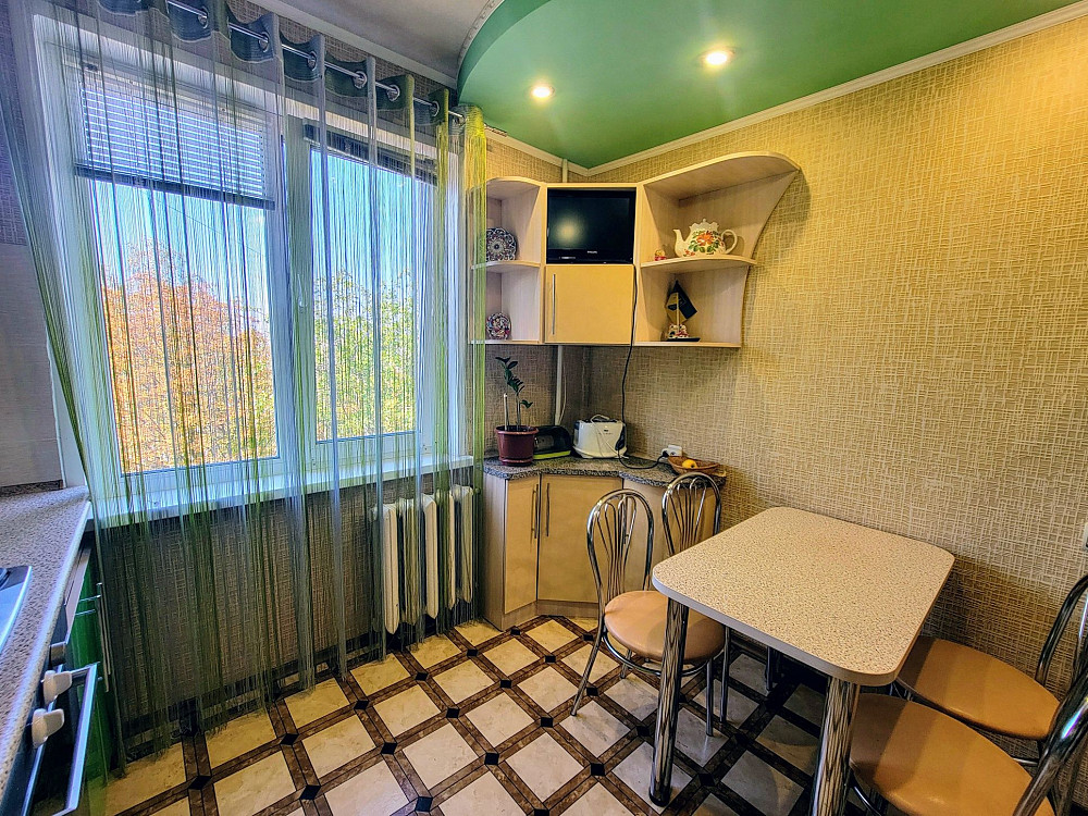 3 комнатная Содружества, 47 рядом Юбилейная Кривой Рог - изображение 3