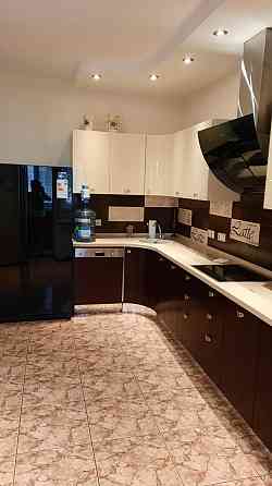 ПРОДАМ 3х-комнатную квартиру ул. АНТОНОВИЧА 140 м. Палац Україна Киев