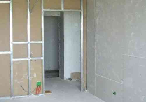 Двокімнатна квартира на першому поверсі Помічна