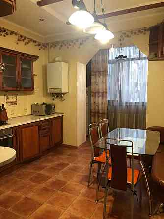 Квартира 75 кв.м. на ЧЕРЕМУШКАХ, КИРПИЧНЫЙ дом,АГВ. Одеса