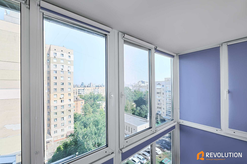 БЕЗ% 1 кім., кв. Солом`янський р-н, прсп. Повітряних Сил 17. Вокзальна Киев - изображение 5