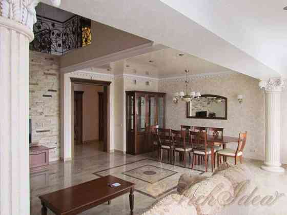 Квартира 2 ур, 4к, вид на центр Киева, современный классический ремонт Киев