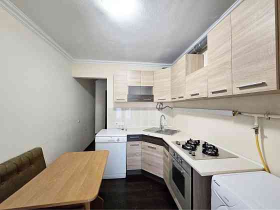 Оренда 3х кімнатної, ПРОСПЕКТ-ГОЛОВНА, кондиціонер, СВІЙ ВХІД, ВІЛЬНА! Черновцы