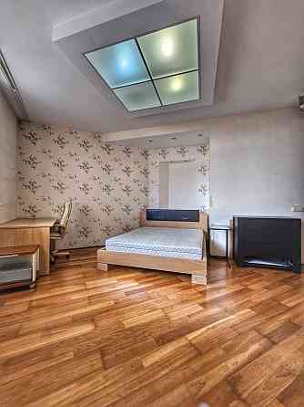 Оренда 3-кімнатної метро Палац Україна Киев