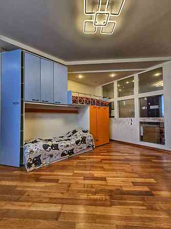 Оренда 3-кімнатної метро Палац Україна Киев