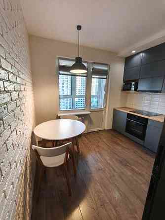 метро Позняки, Осокорки 10хв.пішки, ЖК Патріотика, 1 кім Киев