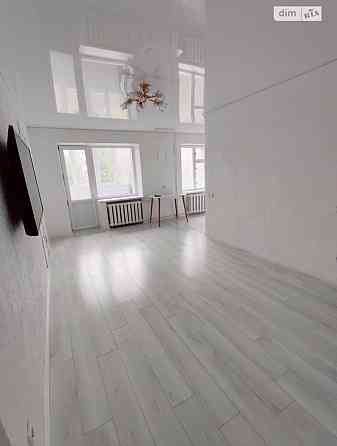 оренда 3 кімнатна центр Перемоги Квартира Победы Кременчуг