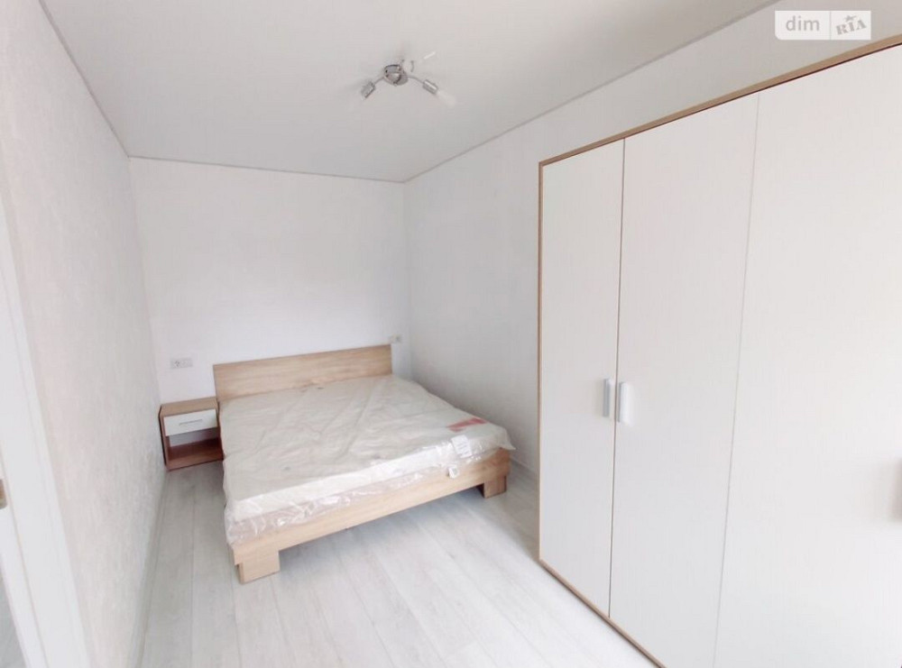 оренда 3 кімнатна центр Перемоги Квартира Победы Кременчук - зображення 3