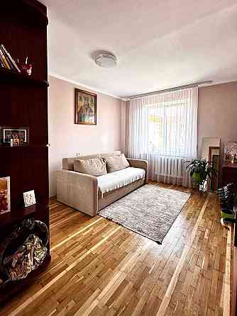 Продаж світлої 2-кімнатної квартири Львов