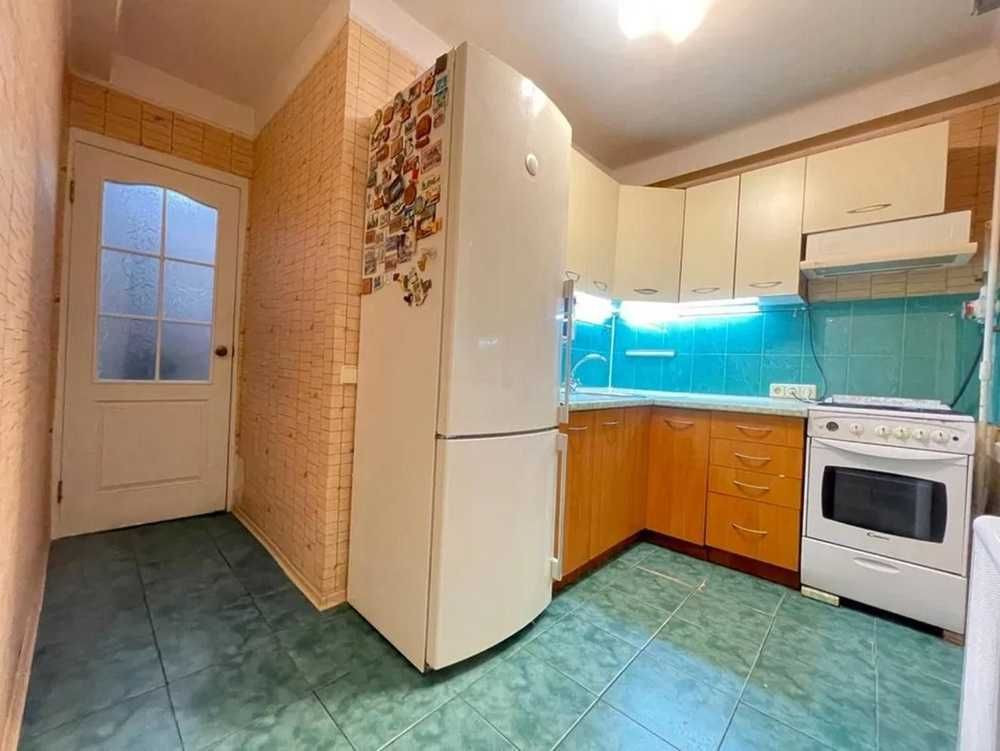 Продаж 3 кімнатної квартири, вул. Йорданська 22, метро Оболонь Киев - изображение 1