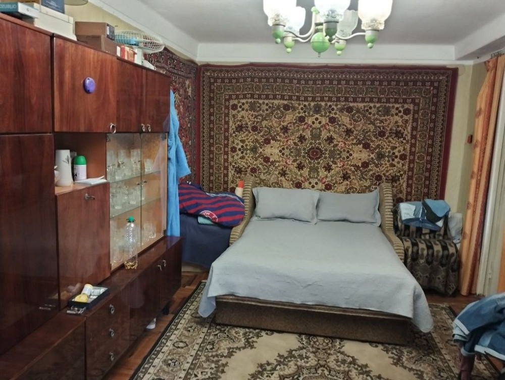 Продаю 2-х ком.кв. 6/9 ул.ГУДЫМЕНКО, СШ 40 Запоріжжя - зображення 1