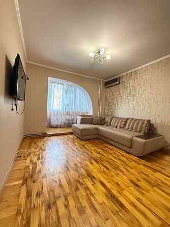 Продам 2-комнатную квартиру на 1 микрорайоне Левого берега, АГО Кам`янське (Запорізька обл.)