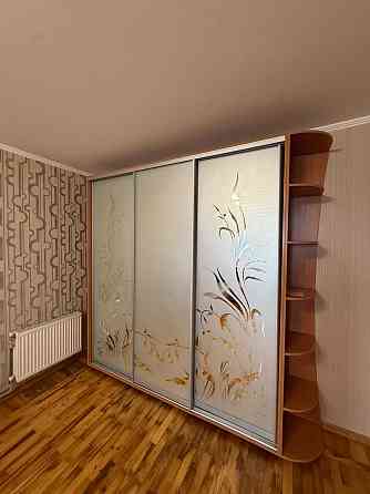 Продам 2-комнатную квартиру на 1 микрорайоне Левого берега, АГО Кам`янське (Запорізька обл.)