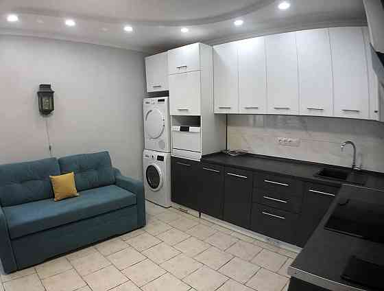 Затишна 1-кімнатна квартира по пр. Леся Курбаса, 5-В Киев