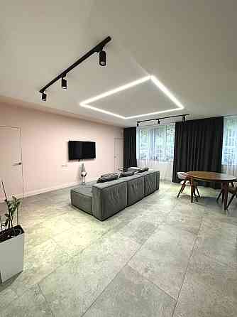 Оренда 2 кімнатної квартири вул. Малоголосківська 30а Львов