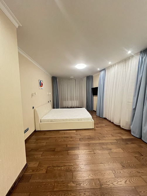 Оренда 4-к квартири, 147 кв м ,  ЖК Сонячна Брама,Голосіїво. Киев - изображение 3