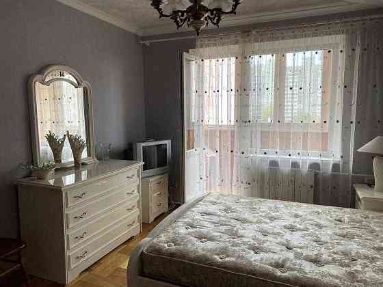 Оренда 3х кімнатної квартири Бориса Гмирі 15 метро Позняки, Осокорки Киев