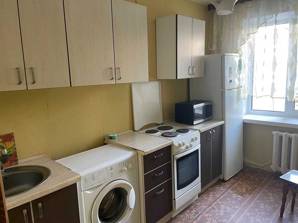 Здам 1к. Дачна вул.53. Севастопольська пл. Киев - изображение 1