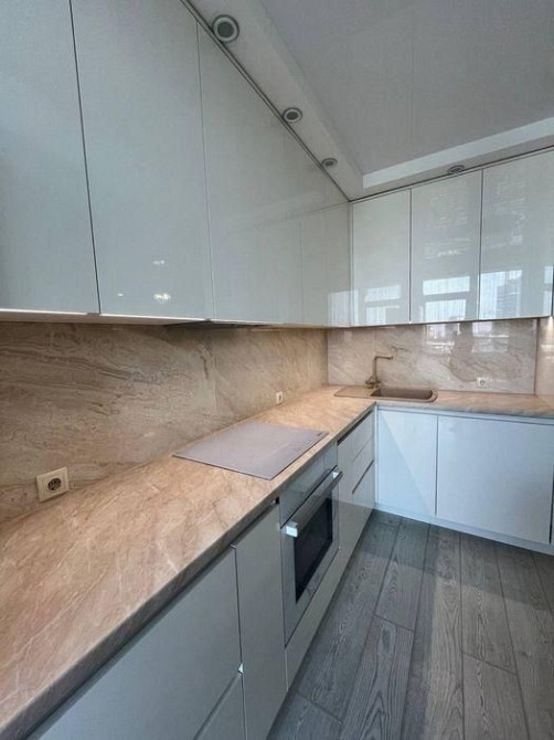 Оренда просторої  квартири в ЖК «Адамант» Киев - изображение 1