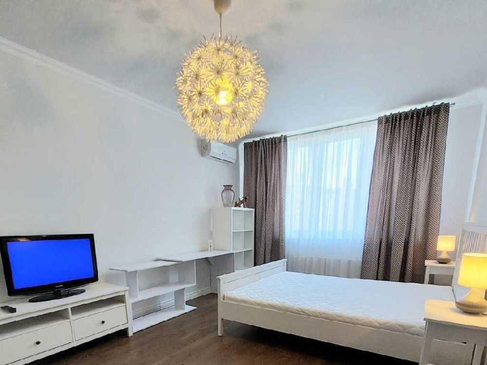 Здам 2-к. на  Лесі Українки, 24. Метро Печерська - 3 хвилини пішки Киев - изображение 4