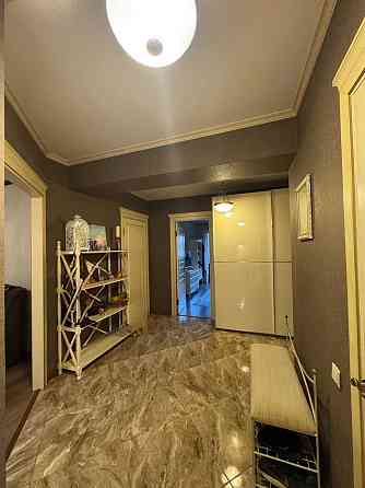 Оренда 3-кімнатної квартири з гаражем на вул. Стрийська, 292 А Львов