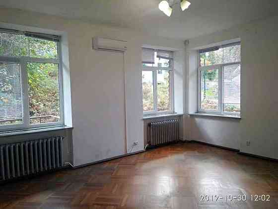 в. Героїв Майдану, оренда трьхкімнатної квартири в центрі  без меблів Львов