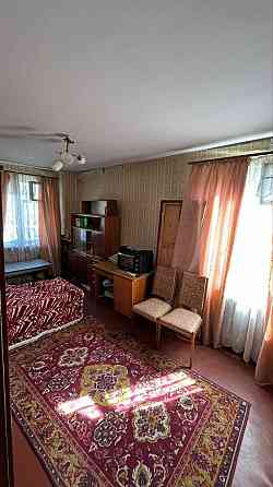 Продам трьох кімнатну квартиру по Захисників України Чернигов