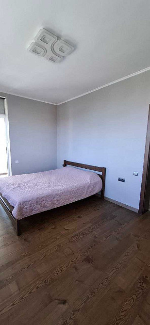 2 кімнатна квартира 70 м Теремки, поруч метро Васильківська і ВДНХ Киев - изображение 1