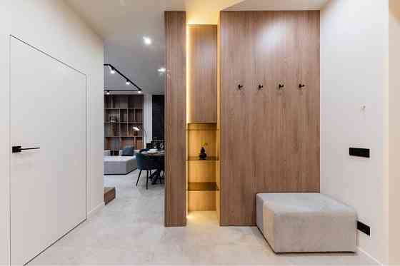 Продаж стильної квартири на першій лінії Набережної Ужгород