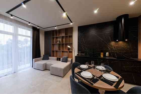 Продаж стильної квартири на першій лінії Набережної Ужгород